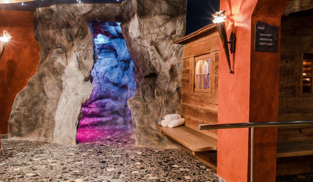 Vitalhotel Dosses Santa Cristina Val Gardena エクステリア 写真